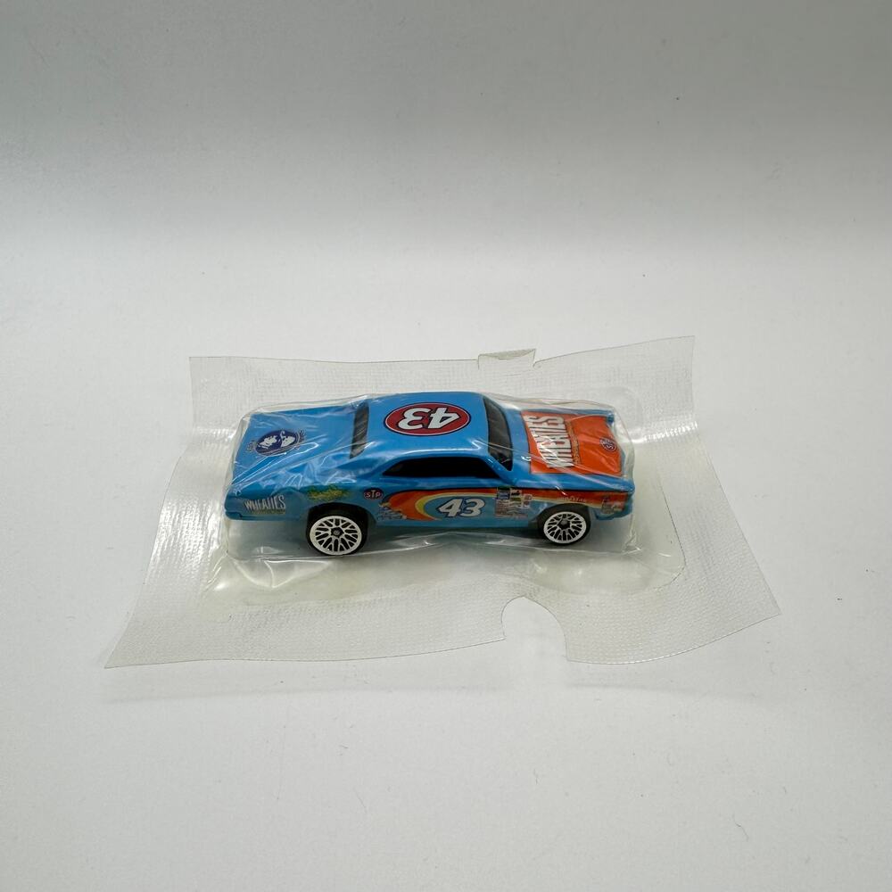 Hot Wheels 2003 Wheaties #43 Richard Petty '67 Pontiac GTO NASCAR‎ Diecast